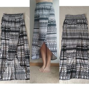 No boundaries skirt